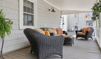 9 Elm Ct, Andover, MA 01810