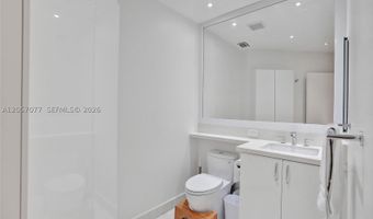 3690 NE 199th St 3690, Aventura, FL 33180