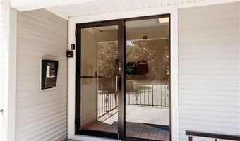 66 Girard Ave 106, Newport, RI 02840