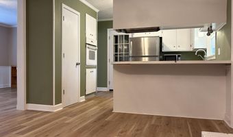 415 W Pine St, Andrews, SC 29510