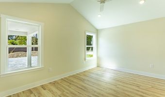 200 13th St, Apalachicola, FL 32320