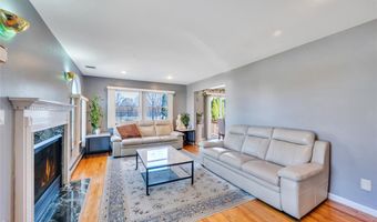 133 Wentworth Ave, Albertson, NY 11507