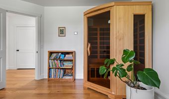 56 Carroll St, Falmouth, ME 04105