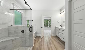 20 Brilliante Ln, Hot Springs Village, AR 71909