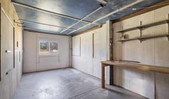 64960 Hunnell Rd, Bend, OR 97703