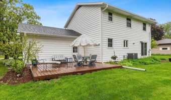 2433 CARLETON Ave, Appleton, WI 54915