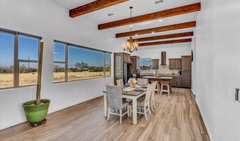 135 W Hawk Way, Amado, AZ 85645