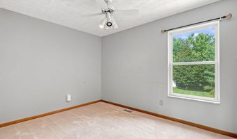 1438 Newell Ct, Columbus, OH 43228