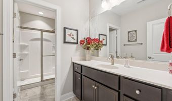 102 PHOEBE Ct, Lake Frederick, VA 22630