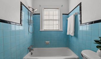 916 N Pembroke Ave N, Ahoskie, NC 27910