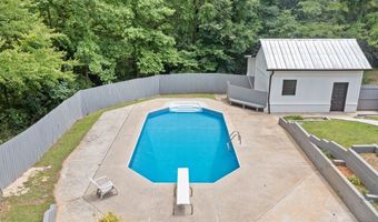 136 Ridgecrest Dr, Ball Ground, GA 30107
