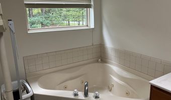 30 Lenape Trl, Albrightsville, PA 18210