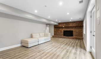 3436 HOLLY Rd, Annandale, VA 22003