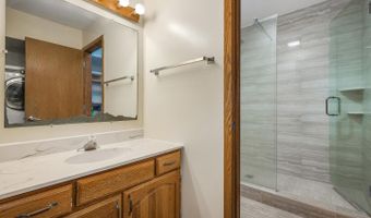 1322 S New Wilke Rd 1C, Arlington Heights, IL 60005