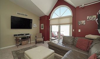 10 Sweet Bay Ln, Amherst, NY 14221