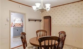 1134 Atchison St, Atchison, KS 66002