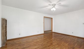 300 S High Ave, Ash Grove, MO 65604