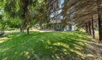2005 E RIDGE HAVEN Ln, Appleton, WI 54913