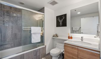 3785 Wilshire Blvd 1605, Los Angeles, CA 90010