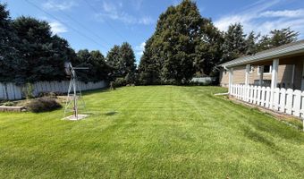 412 H St, Aurora, NE 68818