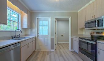 206 Riverchase Dr, Bainbridge, GA 39819