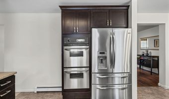 117 E Windswept Dr, Amsterdam, NY 12010