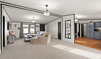 1323 W Kenwood Dr, Austin, IN 47102