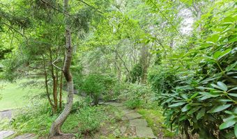 88 Acre Hill Rd, Barnstable, MA 02630
