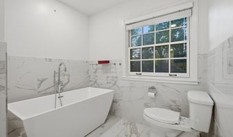 2 BELLEMORE Rd, Baltimore, MD 21210