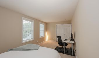 61 Grapevine Rd, Bedford, NH 03110