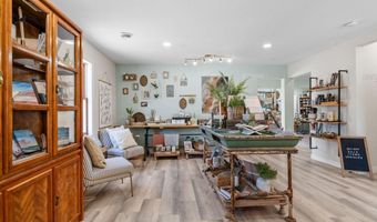 623 E Main St, Anoka, MN 55303