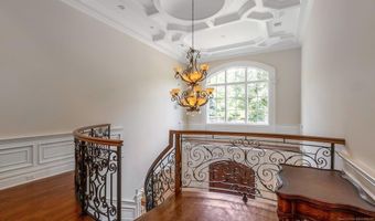 27 Marie Major Dr, Alpine, NJ 07620