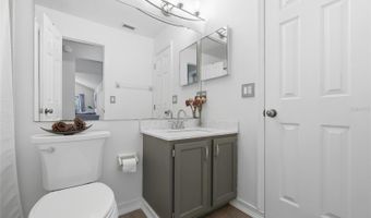 682 YOUNGSTOWN Pkwy 330, Altamonte Springs, FL 32714
