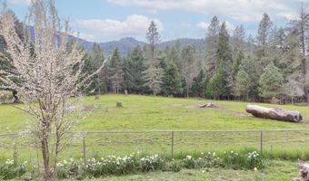 840 Placer Rd, Wolf Creek, OR 97497