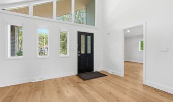 2420 Thomas Dr, Allison Park, PA 15101