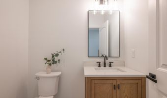 109 Vail Rd, Barnstead, NH 03225