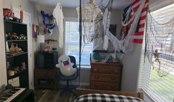 292 Maple St, Amherst, OH 44001