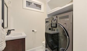 98 Kay Street Carraige House, Newport, RI 02840