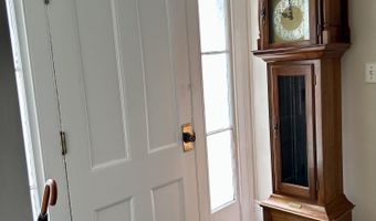 53 Congress St, Belfast, ME 04915