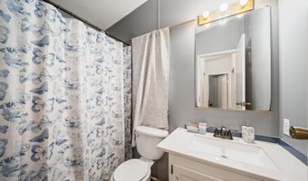 64 Favor Rd, Camden, SC 29020