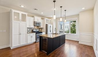 3811 LAURISTON St, Philadelphia, PA 19128