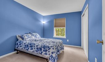 12 Brittany Dr, Bayville, NJ 08721