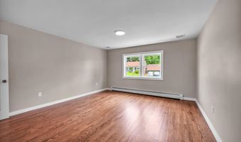 2 Riverview Pl, Cromwell, CT 06416