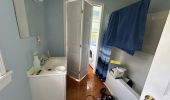 131 Lansworth Dr, Austinville, VA 24312