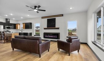 1165 Salm Dr, North Liberty, IA 52317