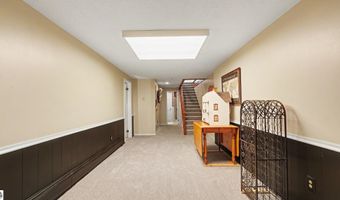 115 Golfside Dr, Alma, MI 48801