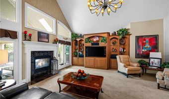 47 Nature Cove Ct, Amherst, NY 14221