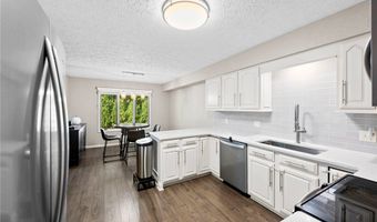 133 Ambleside Way, Amherst, OH 44001