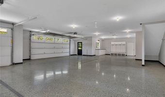 3007 W Lake Jessie Dr SE, Alexandria, MN 56308
