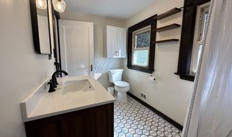 21 Elgin Ave, Bethel, CT 06801